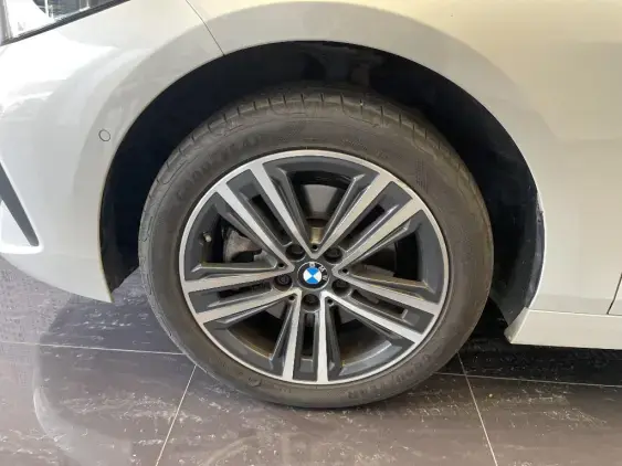 BMW SERIE 1 F40 - voiture d'occasion - Photo 22