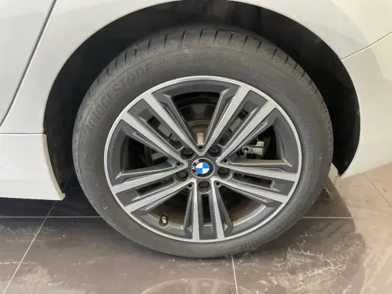 BMW SERIE 1 F40 - voiture d'occasion - Photo 23