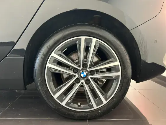 BMW SERIE 1 F40 - voiture d'occasion - Photo 23