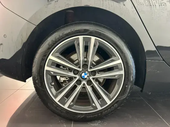 BMW SERIE 1 F40 - voiture d'occasion - Photo 24