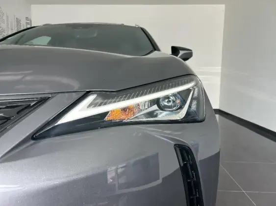 LEXUS UX - voiture d'occasion - Photo 22