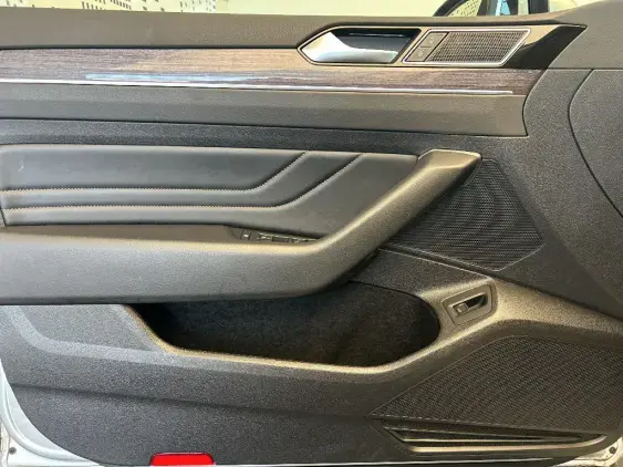 VOLKSWAGEN PASSAT SW IX - voiture d'occasion - Photo 19