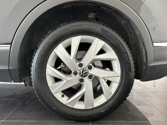VOLKSWAGEN TIGUAN II - voiture d'occasion - Photo 23