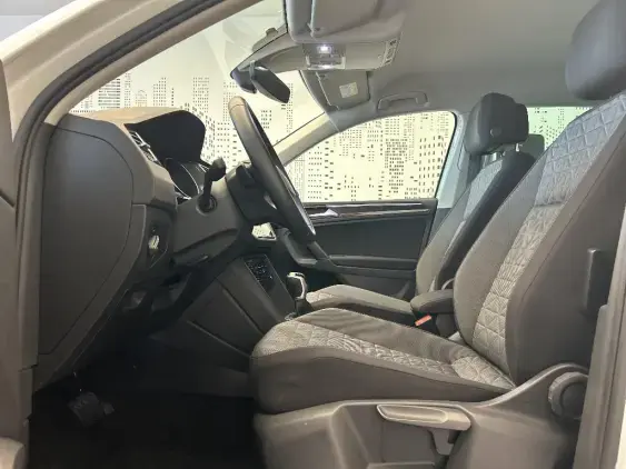 VOLKSWAGEN TIGUAN II - voiture d'occasion - Photo 18