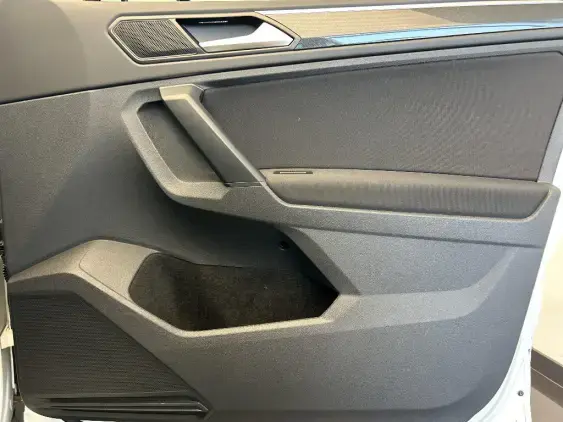 VOLKSWAGEN TIGUAN II - voiture d'occasion - Photo 20