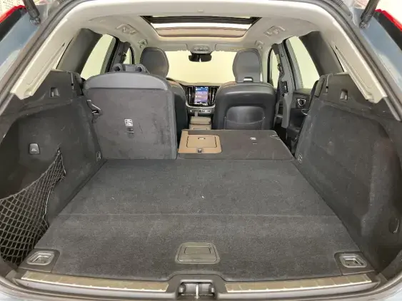 VOLVO XC60 II - voiture d'occasion - Photo 16
