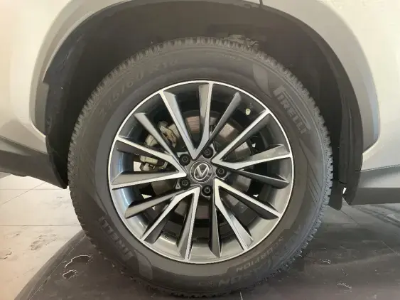 LEXUS NX II - voiture d'occasion - Photo 25