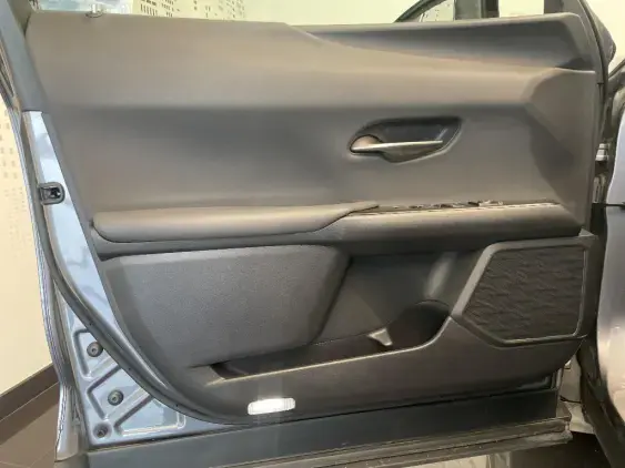 LEXUS UX - voiture d'occasion - Photo 19