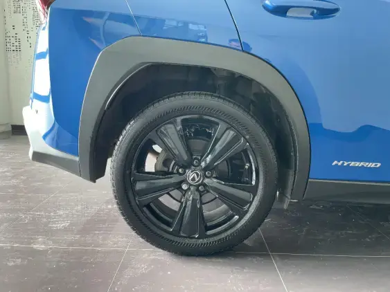 LEXUS UX - voiture d'occasion - Photo 25
