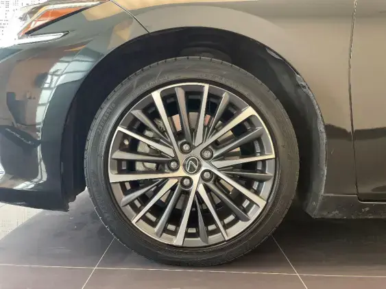 LEXUS ES VII - voiture d'occasion - Photo 22