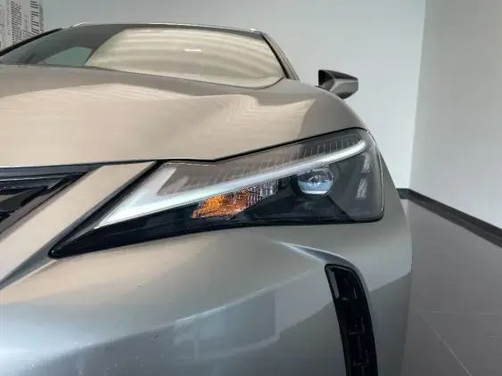 LEXUS UX - voiture d'occasion - Photo 22