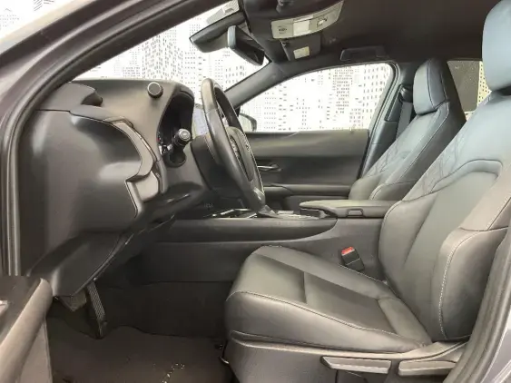 LEXUS UX - voiture d'occasion - Photo 18
