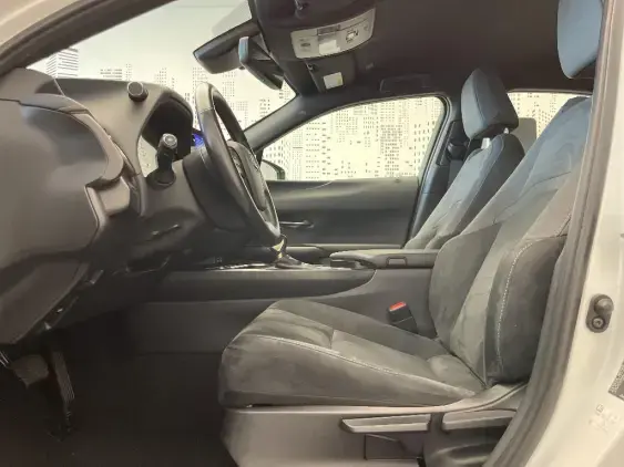 LEXUS UX - voiture d'occasion - Photo 17