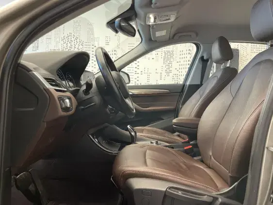 BMW X1 U11 - voiture d'occasion - Photo 18
