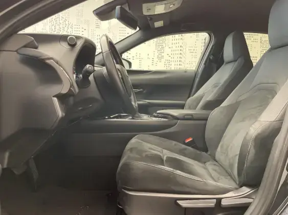 LEXUS UX - voiture d'occasion - Photo 18