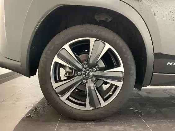LEXUS UX - voiture d'occasion - Photo 24
