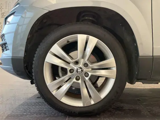 SKODA KAROQ - voiture d'occasion - Photo 22
