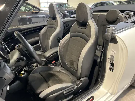 MINI CABRIO III - voiture d'occasion - Photo 17