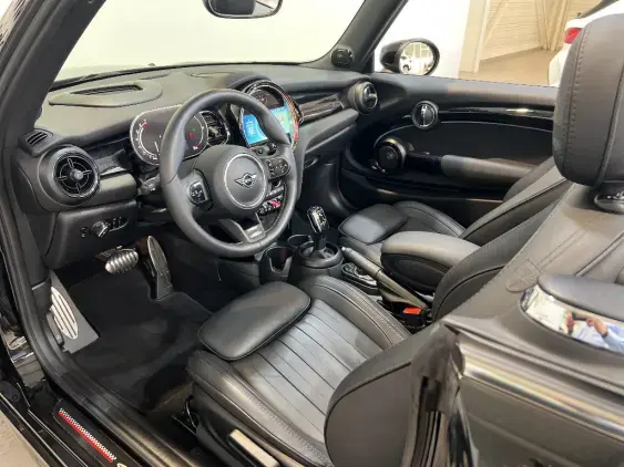 MINI CABRIO III - voiture d'occasion - Photo 16
