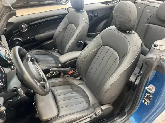 MINI CABRIO III - voiture d'occasion - Photo 17