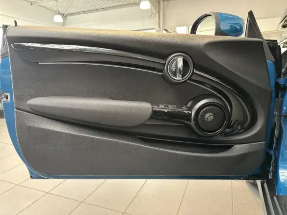 MINI CABRIO III - voiture d'occasion - Photo 17