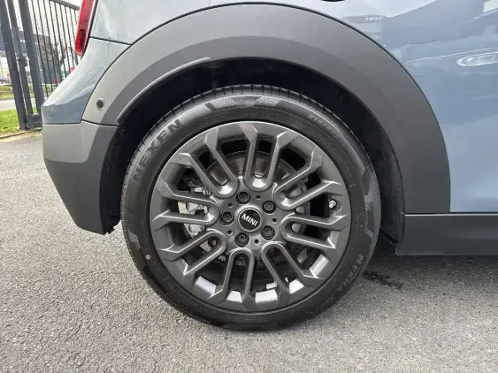 MINI COOPER F67 - voiture d'occasion - Photo 21