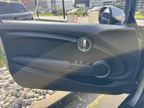 MINI CABRIOLET F57 LCI - voiture d'occasion - Photo 14