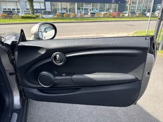 MINI CABRIOLET F57 LCI - voiture d'occasion - Photo 15