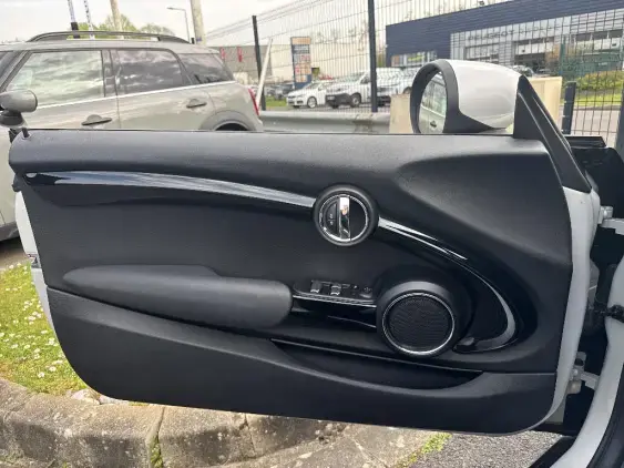 MINI CABRIOLET F57 LCI - voiture d'occasion - Photo 16