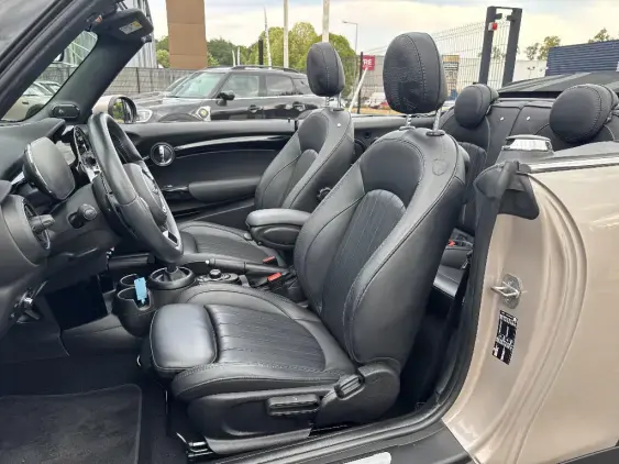 MINI CABRIO III - voiture d'occasion - Photo 15