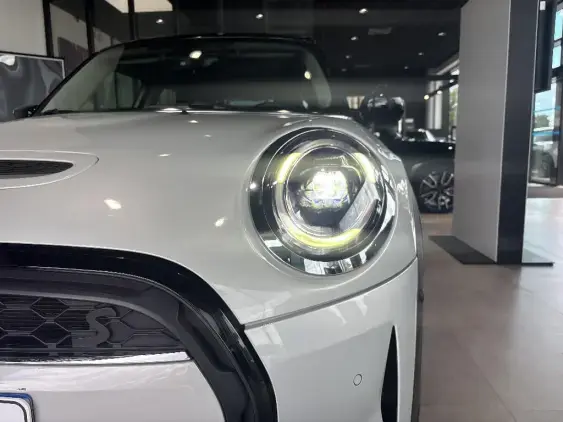 MINI MINI 5 PORTES III - voiture d'occasion - Photo 17