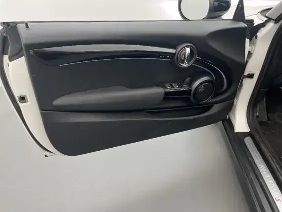 MINI CABRIO III - voiture d'occasion - Photo 19