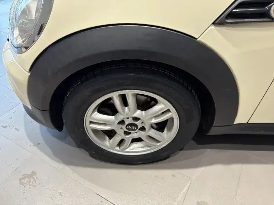 MINI HATCH R56 - voiture d'occasion - Photo 15