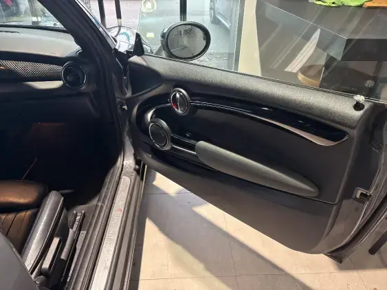 MINI CABRIO III - voiture d'occasion - Photo 14