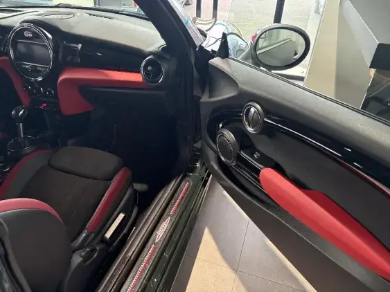 MINI CABRIO III - voiture d'occasion - Photo 17