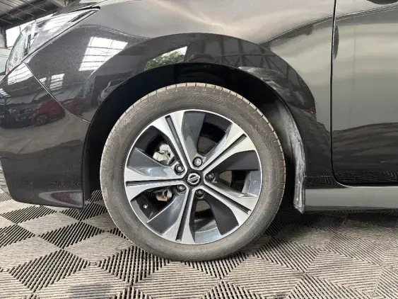 NISSAN LEAF II - voiture d'occasion - Photo 19