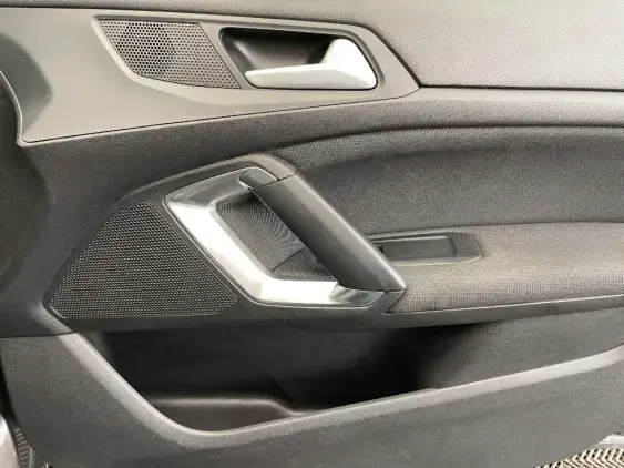 PEUGEOT 308 II - voiture d'occasion - Photo 20