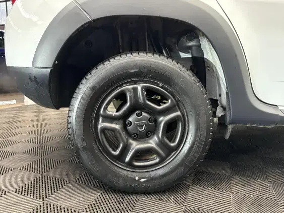 DACIA DUSTER - voiture d'occasion - Photo 23