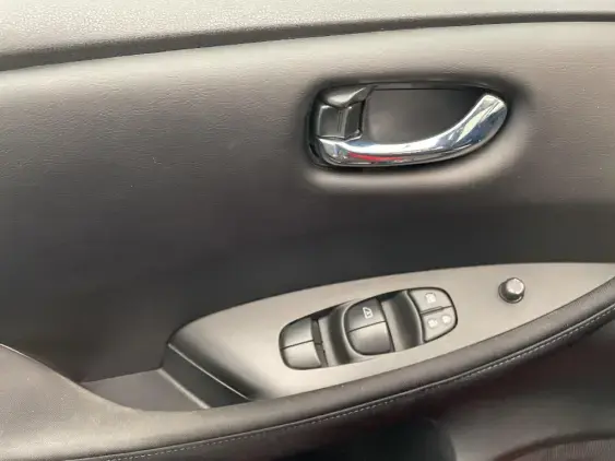 NISSAN LEAF II - voiture d'occasion - Photo 17