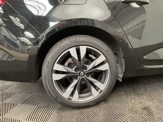 RENAULT MEGANE ESTATE IV - voiture d'occasion - Photo 25