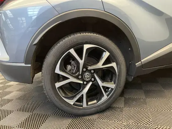 TOYOTA C-HR - voiture d'occasion - Photo 25