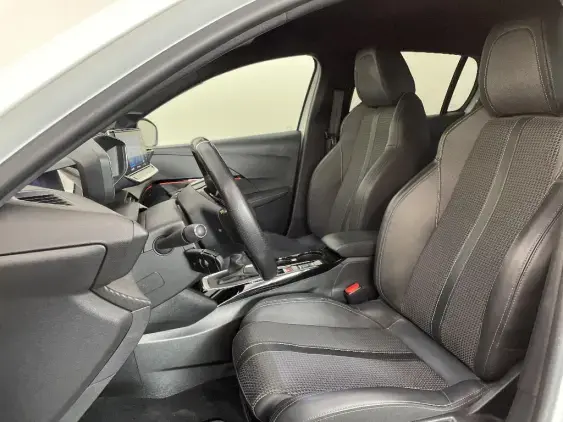 PEUGEOT 208 BUSINESS R II - voiture d'occasion - Photo 18