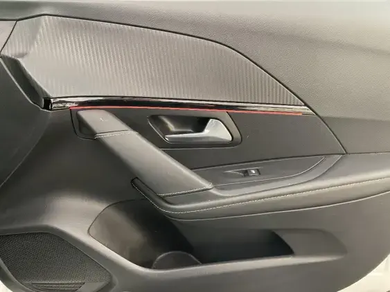 PEUGEOT 208 BUSINESS R II - voiture d'occasion - Photo 20