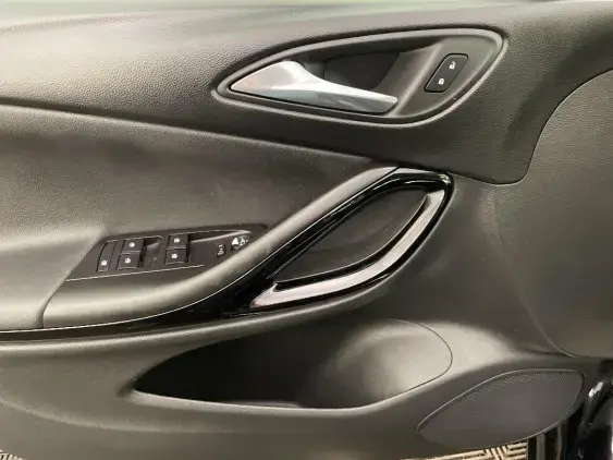 OPEL ASTRA K - voiture d'occasion - Photo 19