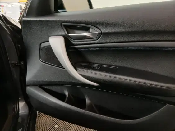 BMW SERIE 1 F20 LCI2 - voiture d'occasion - Photo 19