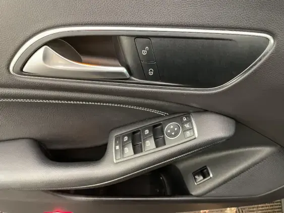 MERCEDES-BENZ CLA SHOOTING BRAKE I - voiture d'occasion - Photo 17