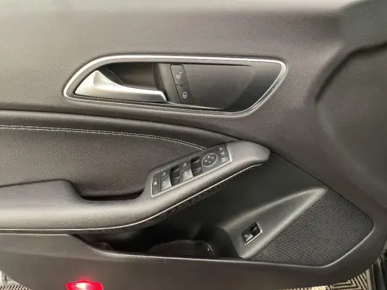 MERCEDES-BENZ CLA SHOOTING BRAKE I - voiture d'occasion - Photo 19