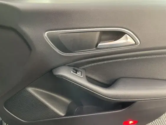 MERCEDES-BENZ CLA SHOOTING BRAKE I - voiture d'occasion - Photo 20