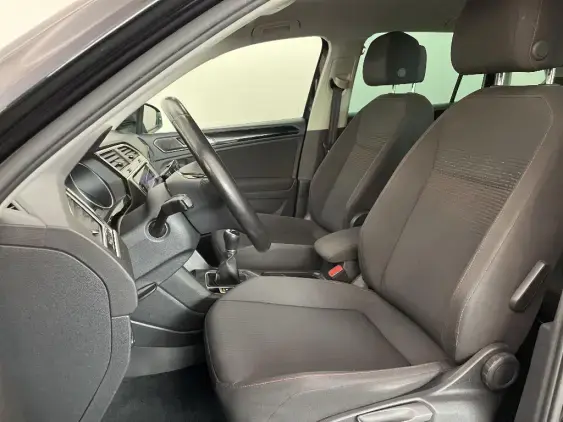 VOLKSWAGEN TIGUAN II - voiture d'occasion - Photo 18