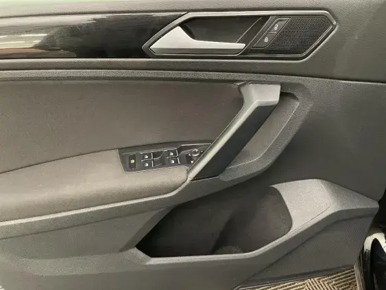 VOLKSWAGEN TIGUAN II - voiture d'occasion - Photo 19